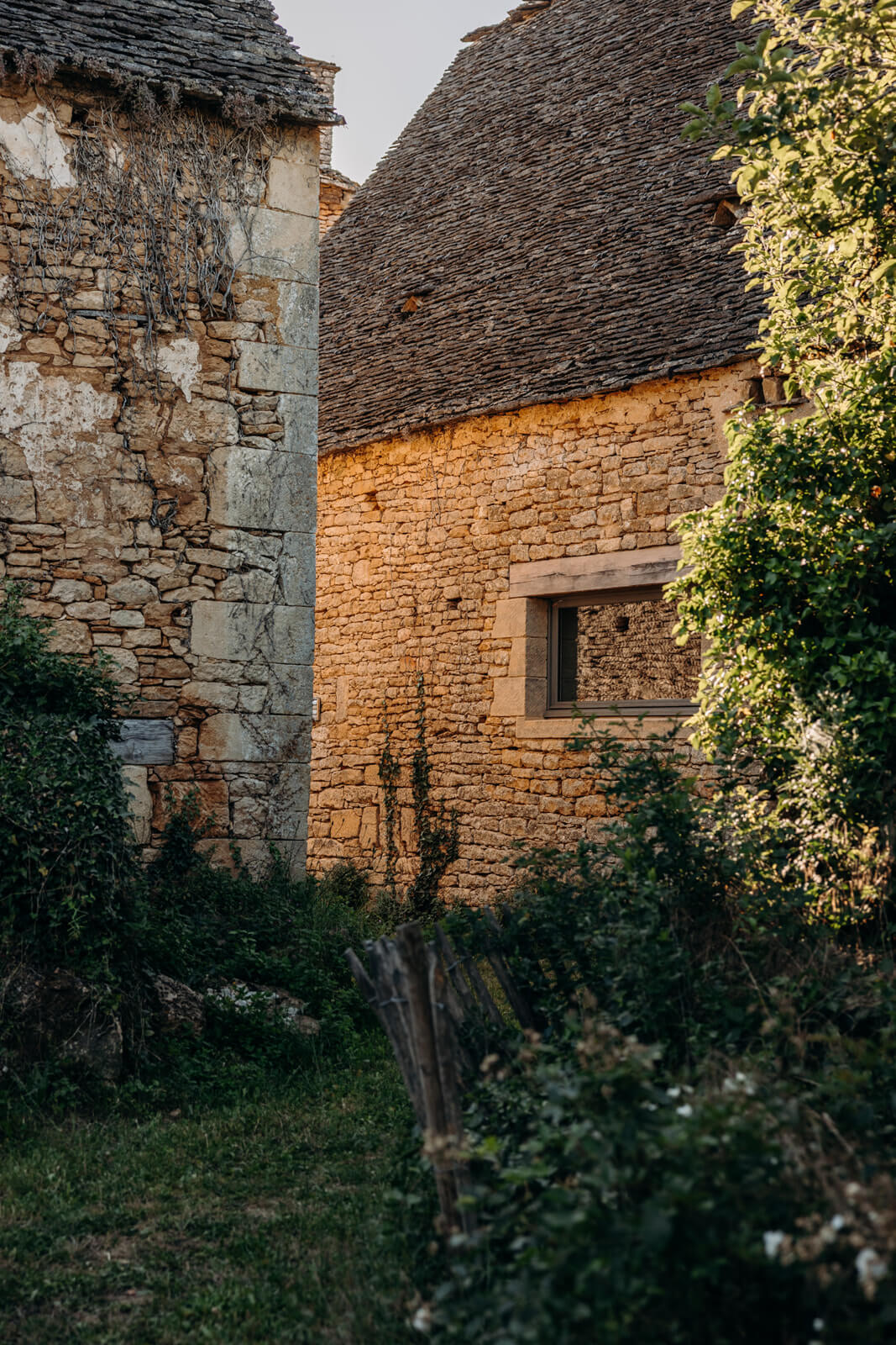 le gîte indépendant tout en pierre et lauze