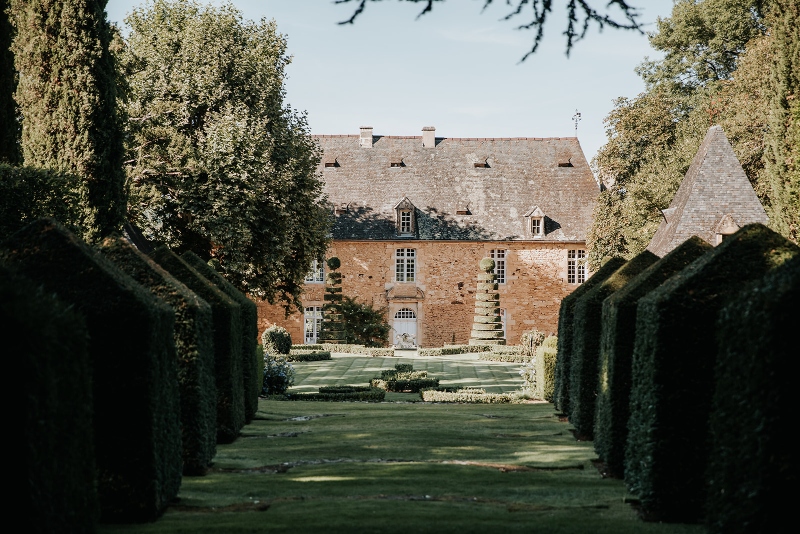Vue et perspectives des jardins d’ Eyrignac dans le Périgord Noir