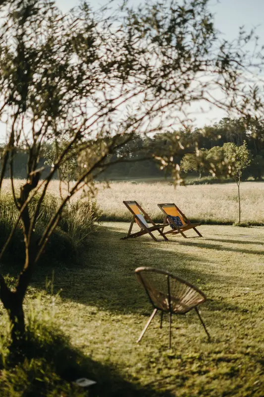 cours de yoga en plein air à la maison d’hôtes Bel Estiu